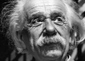 Pasteur, Newton, Curie o Einstein nos hicieron ver lo micro y lo macro del universo, estudios que hoy se realizan a una velocidad que antes fue impensable gracias a Lovelace, Turing o Von Neumann.