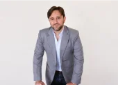 Juan Lorenzo Maldonado Samaniego, economista y exdirector de Credit Suisse, presidirá el Directorio de la Bolsa de Valores Quito.