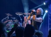 El grupo finlandés Sonata Arctica está de gira, celebrando sus tres décadas de existencia. Este 25 de septiembre tocan en Lima, Perú, y de ahí los esperan en Chila, Argentina, Uruguay y Brasil.
