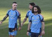Los jugadores de la selección española Álex Grimaldo, Yéremy Pino y Marc Cucurella durante el entrenamiento.