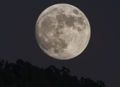 Referencial. Este sábado habrá Luna de la Cosecha.