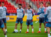 Luka Modric (C) y sus compañeros de la Selección de Croacia en un entrenamiento.