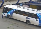 El bus fue retenido por agentes de la ATM