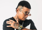 El cantante urbano Jerson Saldarriaga, conocido como New Jerson, salió en libertad tras recibir la suspensión condicional de la pena por asociación ilícita.