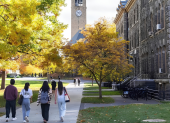 La Universidad de Cornell y la Fiscalía de Nueva York reabrieron las investigaciones tras la presentación de una demanda civil que detalla el ataque ocurrido en una fraternidad.