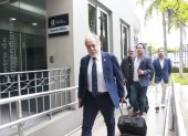 Isaac Álvarez, presidente de Liga, en su llegada al Consejo de Presidentes de LigaPro.