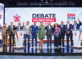 Fotografía de los candidatos por la alcaldía de Lima en los debates electorales previos a las elecciones municipales en Lima (Perú)