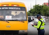 La ATM realizó controles en la avenida 25 de Julio para detectar vehículos que transportaban pasajeros sin autorización.