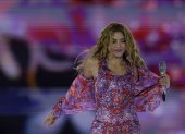Shakira recibió a Dua Lipa como invitada especial durante uno de sus conciertos en Madrid.