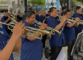 La banda municipal de Guayaquil presenta retretas durante las festividades octubrinas.