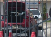 En este vehículo se movilizaba la víctima del sicariato cometido al ingreso de una urbanización en Chongón.