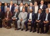 La promoción 42 del Cristóbal Colón se reunió en el Bankers Club.