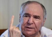 Juicio contra Abdalá Bucaram se reinstala por presunto tráfico de armas iniciado en 2020.