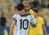 Lionel Messi y Neymar se enfrentaron en las eliminatorias sudamericanas, con Argentina y Basil, respectivamente.