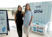Alexandra Bonilla, jefa marca de Douet, junto a la asesora de imagen Rafaella Mora.