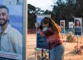 Cientos de familiares y amigos se congregaron en el lugar de la mayor masacre dentro de la oleada de ataques perpetrada por Hamás el 7 de octubre de 2023.