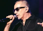 El baterista y productor Miguel Tapia se encuentra de gira por América Latina y Canadá con su agrupación, interpretando los clásicos de Los Prisioneros, banda muy querida en toda la región.