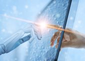 La inteligencia artificial ofrece nuevas herramientas para producir contenidos, pero la verificación, el criterio y la responsabilidad humana siguen marcando la diferencia en el ejercicio periodístico.