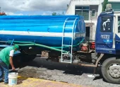 Tanqueros: La Epmaps anunció el abastecimiento de agua mediante tanqueros mientras se desarrollan las reparaciones.