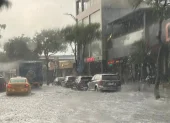 Clima: Después de varias horas de intenso calor, las lluvias comenzaron a caer en distintos puntos de Guayaquil.