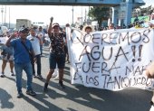 Habitantes de Durán protestaron este sábado 10 de octubre para exigir soluciones a la falta de agua potable.