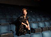 : A sus 30 años, la actriz, cantante y vocal coach ecuatoriana organiza su carrera alrededor del teatro y la crianza de su hija Nina, de 4 años.