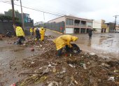 Rachel toca tierra en el mexicano Baja California con fuertes lluvias y avanza hacia EEUU.