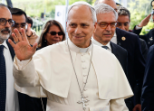El papa León XIV a su ingreso al hospital Gemelli, en Roma, donde fue operado.
