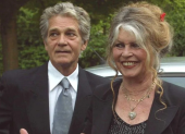 Bernard d’Ormale y Brigitte Bardot se casaron en 1992 y estuvieron juntos más de tres décadas, hasta la muerte de la actriz, en 2025.