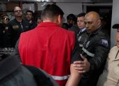 Tres funcionarios son investigados por presunta venta de puestos en Educación.