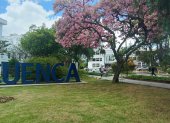 La Universidad de Cuenca decidió defender la autonomía de la institución ante la exigencia de la ministra de Educación para despedir y sancionar a un docente de la Facultad de Filosofía.