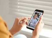 Tinder quedó bajo escrutinio en Estados Unidos por las deficiencias de sus sistemas de inteligencia artificial para detectar perfiles fraudulentos.