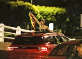 Shyare Andrade regresa a Ecuador: la modelo manabita llegó al aeropuerto José Joaquín de Olmedo de Guayaquil tras quedar como primera finalista del Miss Grand International 2026.