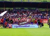 Los jugadores de Atlético FC celebran el ascenso.