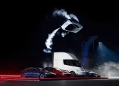 El modelo fue desarrollado en colaboración con SpaceX, la compañía aeroespacial de Elon Musk