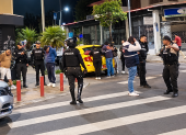 Tres ciudadanos extranjeros fueron detenidos durante un allanamiento en La Mariscal.