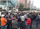 Los taxistas se concentraron en la avenida Shyris y Portugal, en el norte de Quito, este 19 de octubre de 2026.