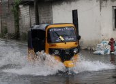 La advertencia fue emitida tras una jornada marcada por inundaciones y desbordamientos en distintas localidades del país