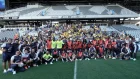 La selección de Ecuador recibe apoyo musical de los niños de Nansana Kids.