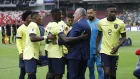 Alfaro se reencontró con los jugadores de Ecuador en el duelo ante Paraguay por eliminatorias.