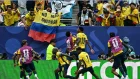 La victoria de Ecuador frente a Alemania no soluciona los problemas pero nos devuelve la sonrisa como país.