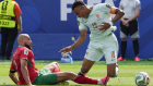 Kylian Mbappé, derribado en el juego contra Marruecos, en el Mundial 2026.