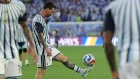 Jugadores de Argentina realizan trabajos de campo en la previa del duelo ante Inglaterra en Atlanta.
