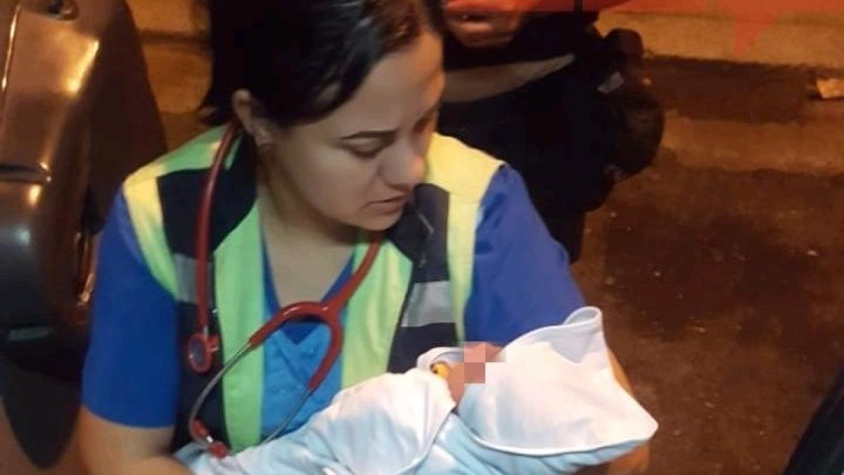 Médicos y paramédicos del Ministerio de Salud constataron que la niña se encontraba estable.