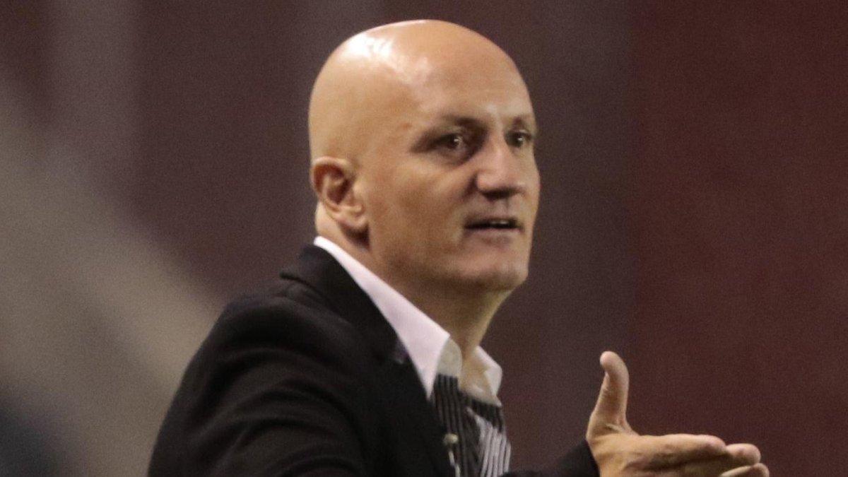 Pablo Repetto seguirá con todo su cuerpo técnico en el equipo capitalino.