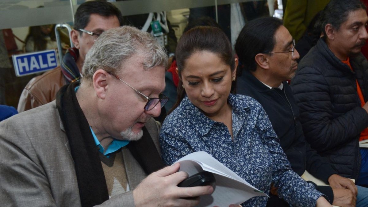 No hay claridad acerca de los motivos por los que Pabón decidió relevar a Aguilar de su defensa.