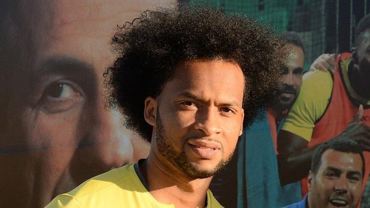 Arturo Mina, defensa ecuatoriano del Yeni Malatyaspor, se encuentra en Ecuador pendiente de la salud de su hijo.