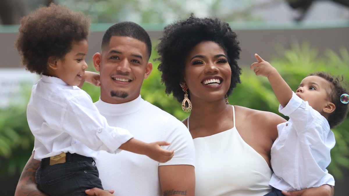 Su familia la hace sentir plena y la Navidad la une más a ella.