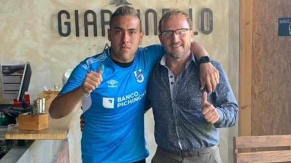 El volante Andrés Chicaiza con la camiseta de la Universidad Católica, club en el que militará durante el 2020.