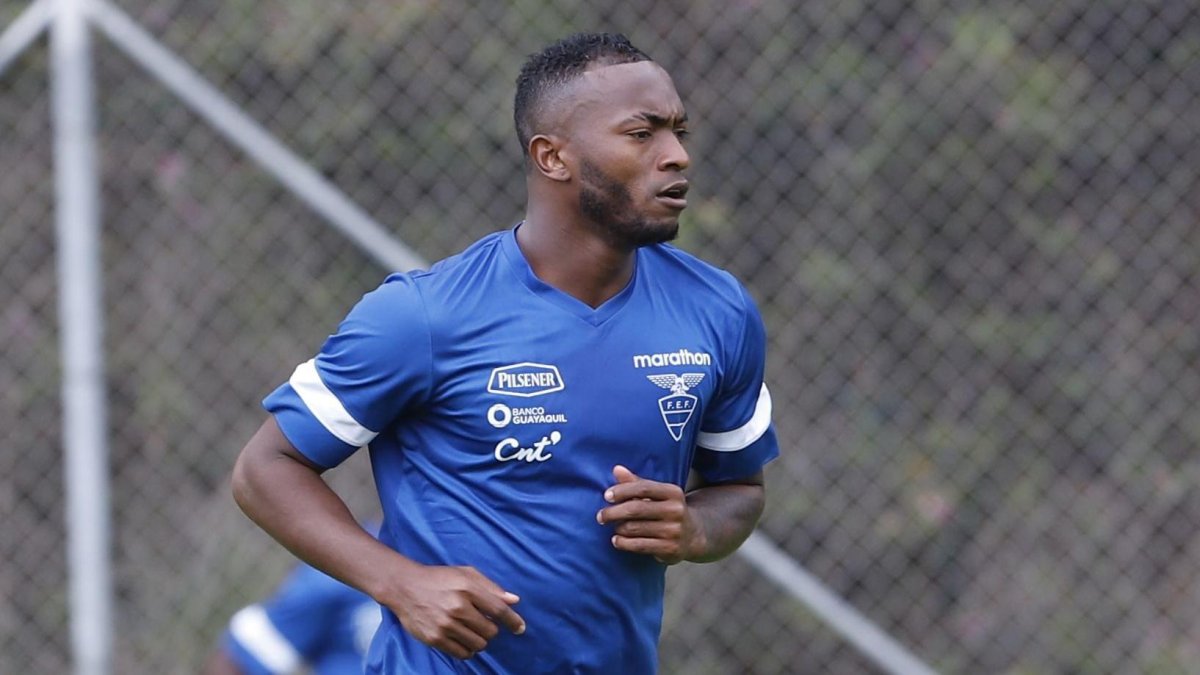 Pedro Pablo Perlaza es, para los expertos, la principal carta para reemplazar a Byron Castillo.